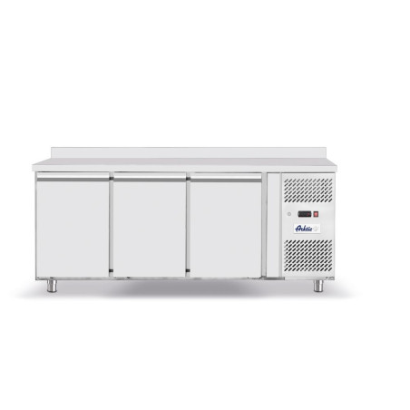 Kases ledusskapis ar trim durvīm Profi Line 420L - Zīmols HENDI - Fourniresto