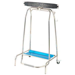 Atkritumu maisa turētājs ar pedāli