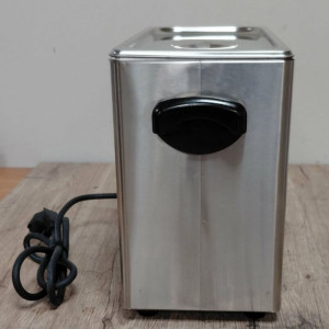 Dynasteel Egg Cooker - 8 eggs: professional cooking