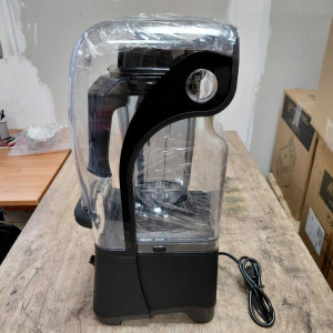 Blenderis ar skaņas izolācijas vāku 2,5L - Buffalo