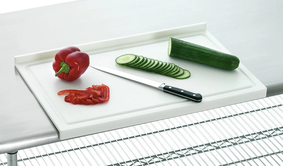Griezamais dēlis ar PE speciālu malu - 580 x 375 mm - Biezums 10 mm