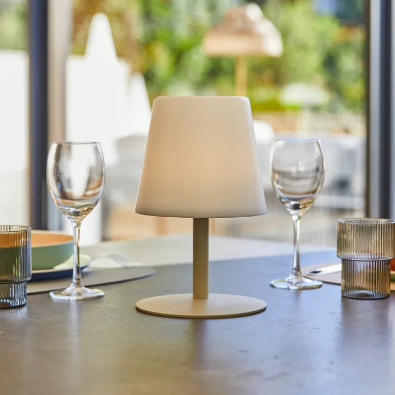 LED galda lampa - Mini krēms