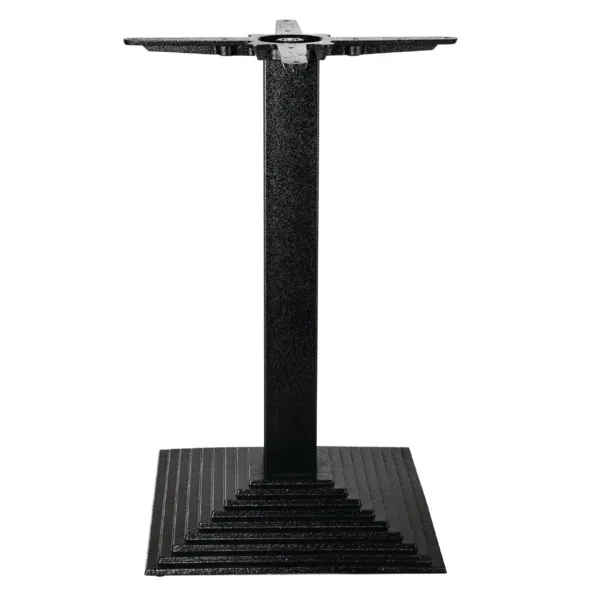 Galds ar kvadrātveida kājām, kāpnes efektu, no lietotas metāla - 425 x 720 mm